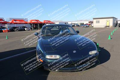 media/Nov-19-2022-Speed Ventures (Sat) [[eb5c8f9508]]/Around the Pits/Pre Grid Black/